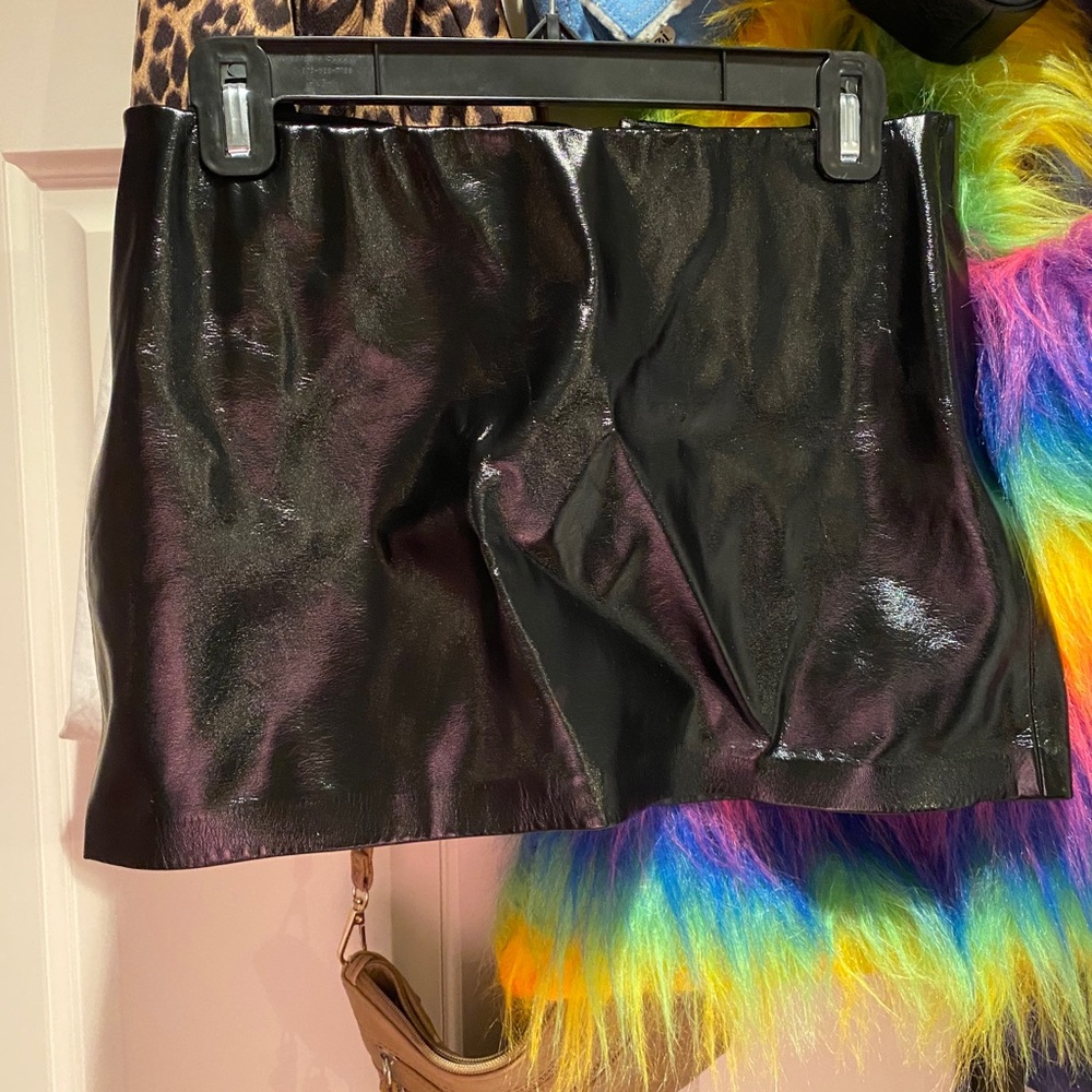 black leather mini skirt